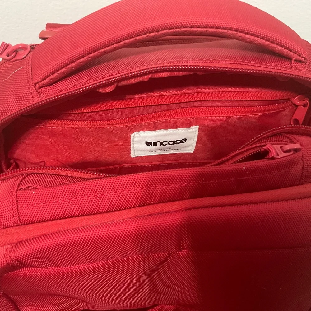 In case Backpack - Picture 2 of 3